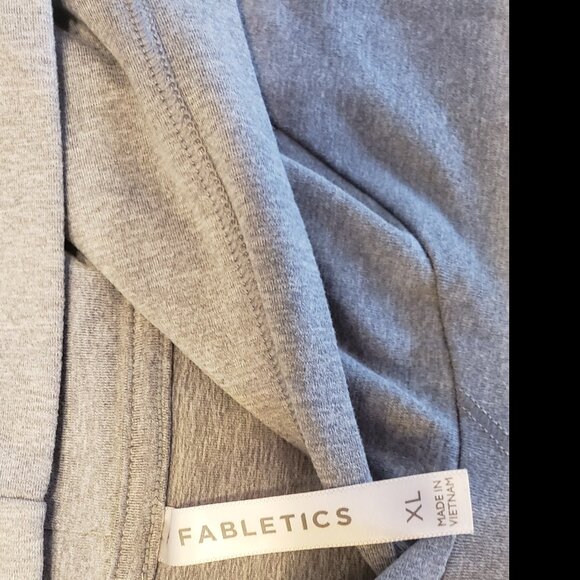 Fabletics Oversized Large Hoodie Soft Grey NEW Size X Large Hoodie - Picture 5 of 6